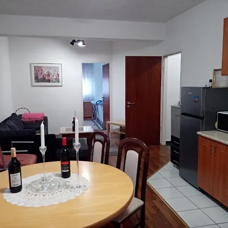 Sava Διαμέρισμα Πριέντορ